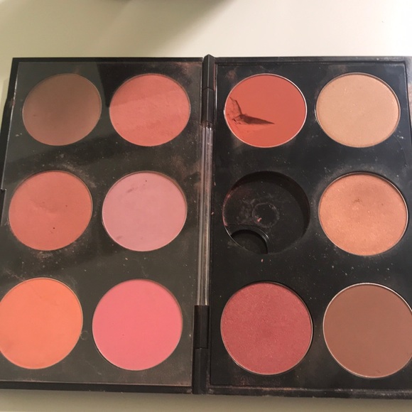 custom blush palette